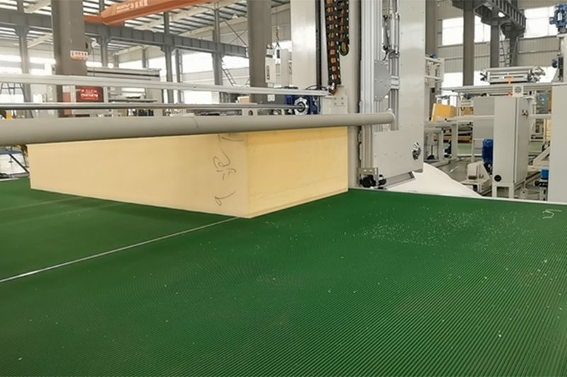 Cortadora de Espuma en Láminas, CNCHK-QP; Máquina para Cortar Espuma en Láminas